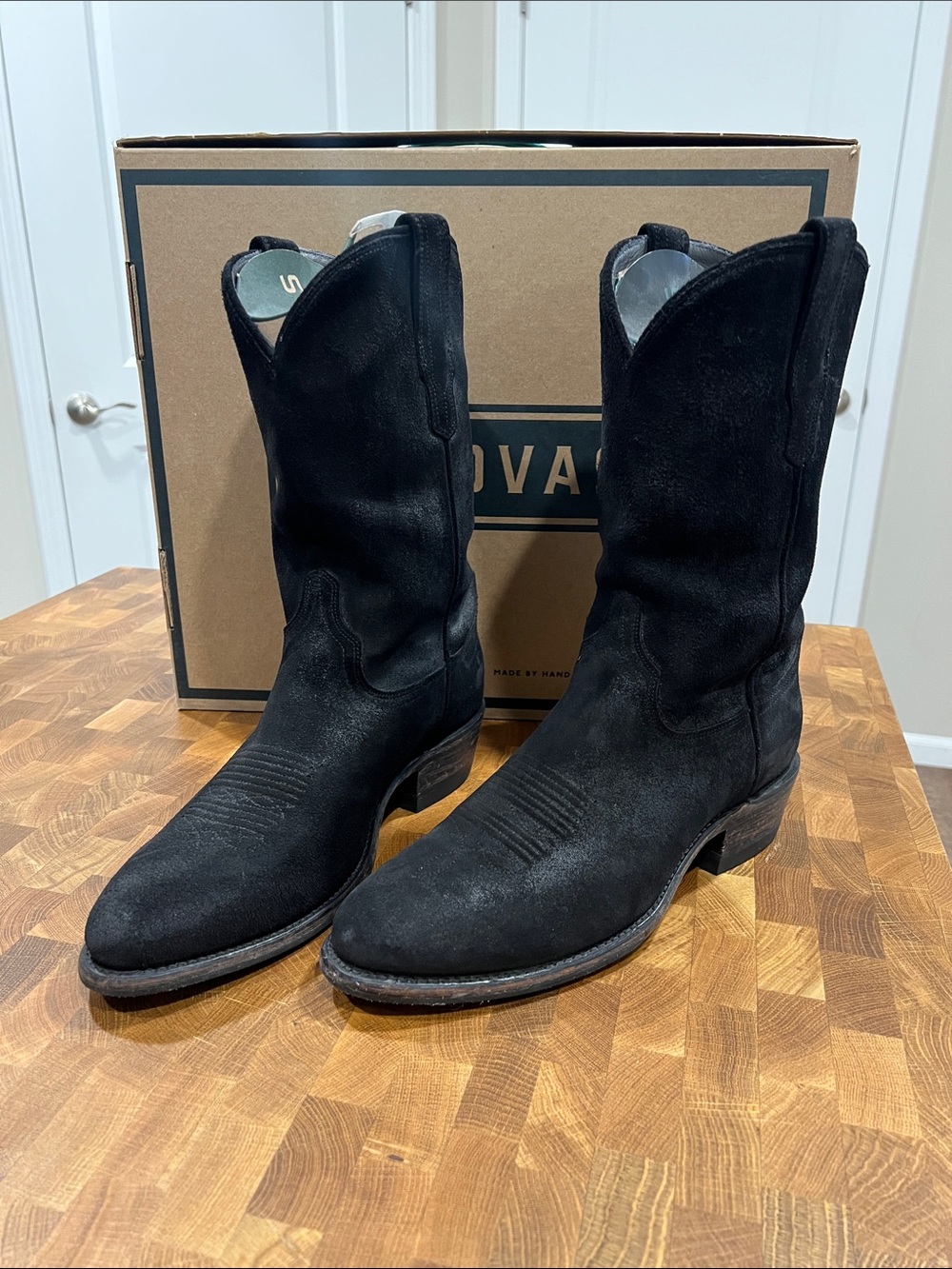 Tecovas Black Suede Johnny 10D